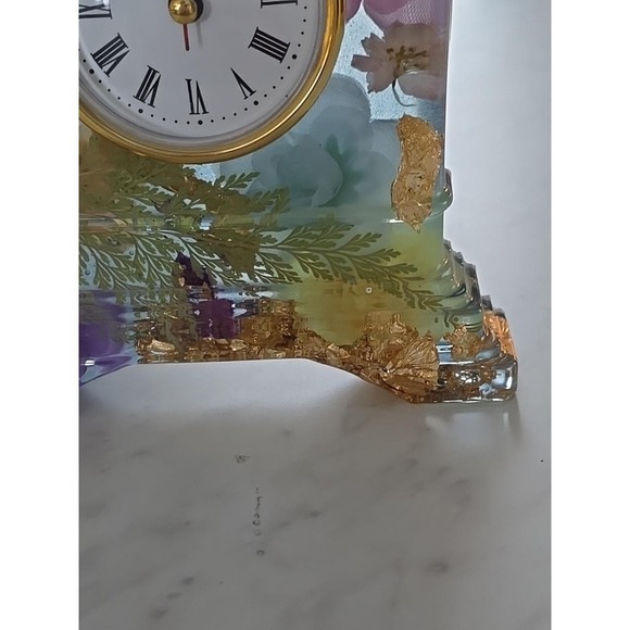 Handmade Resin Desk Clock Decoration Gift Clear With Multi Colored Flowers 733 - Picture 3 of 10